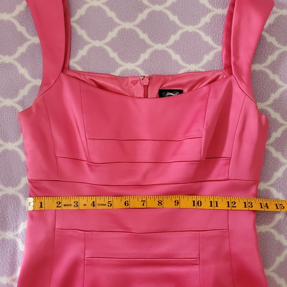 Barbie Pink Dress - Picture 6 of 10